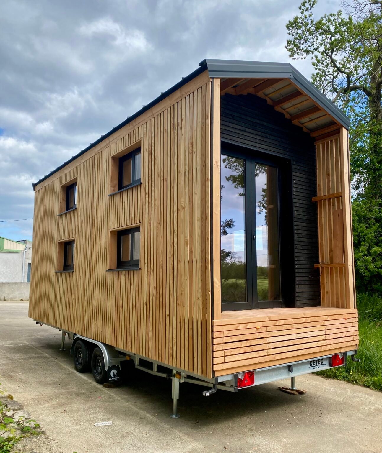 Tiny house en bois de 18 m² sur remorque